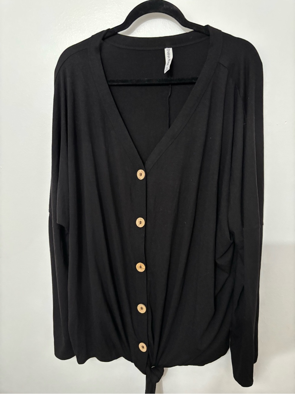 Zenana Outfitters Black Button-Front Tie Hem Long Sleeve Top